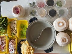 -烹然四季椰子鸡火锅(团结湖总店)