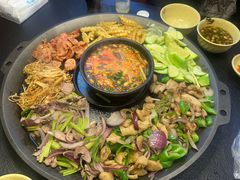 -滇香肴·云南菜蒸汽石锅鱼(云南北路店)