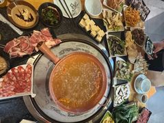 -菌之家·专业纯野生菌火锅·特色炒菌