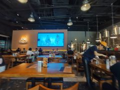 -HUZI虎滋精酿餐吧(京西大悦城店)