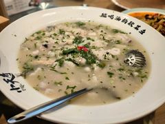 -严记小天府酸菜鱼(西四路店)