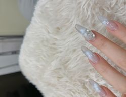 -UU·NAIL美甲美睫專門店