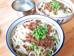 素椒杂酱面-左撇子私房面