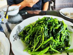 -七的湖·晚芳亭·阳澄湖农家菜·大闸蟹(莲花岛店)
