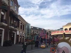 -王府井奥莱临潼小镇(临潼店)