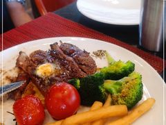 -WOLFGANG PUCK KITCHEN & BAR(迪士尼小镇店)