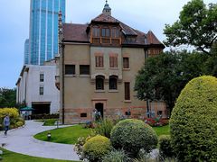 -常熟路(地铁站)