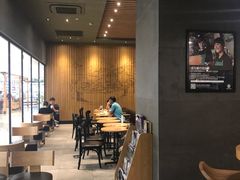 大堂-星巴克臻选(舟山凯虹广场店)