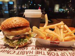-The Habit Burger Grill 哈比特汉堡(复兴soho店)