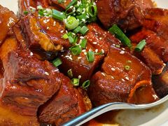招牌红烧肉-连鹭海鲜·海肠捞饭·海胆饭(星海店)
