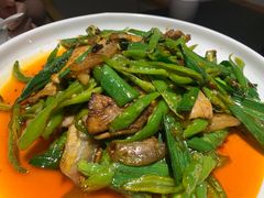 -万重锦·人文川菜馆(骡马市店)