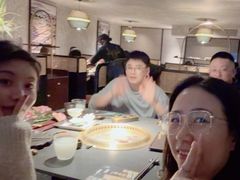 -铭牛烧肉·和牛海鲜自助(高新月牙湖店)