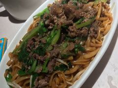 招牌湿炒牛河-潮泰牛肉火锅 · 创于1992年(车公庙店)