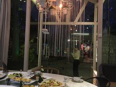 -花溪雨·森林餐厅(石基店)