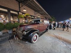 -席娜卡琳火车铁道夜市