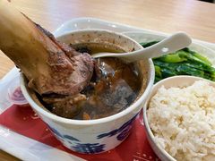 莲藕炖筒骨-钟姐炖品(万象城店)