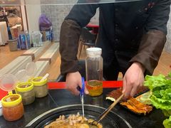 -牛得很·鲜牦牛肉烧烤·牛羊肉菌汤锅(康定店)