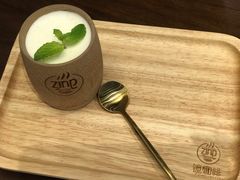 -ZING COFFEE 镜咖啡