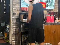 -黑白电视长沙小吃(美林M·LIVE天地东座店)