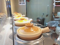 -煲仔皇腊味煲仔饭(经四万达店)