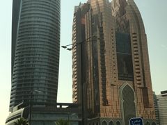 -阿提哈德塔