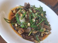 -老鼎万春卤菜(五代传承创始老店)