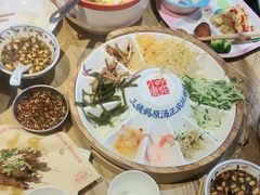 -怪噜范·老贵阳街头名小吃(鸿通城店)