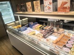 -好利来(东四店)