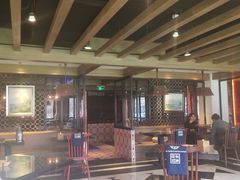 大堂-江边城外烤全鱼(方庄时代购物中心店)