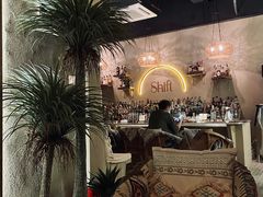 -Shift cocktail bar鸡尾酒吧