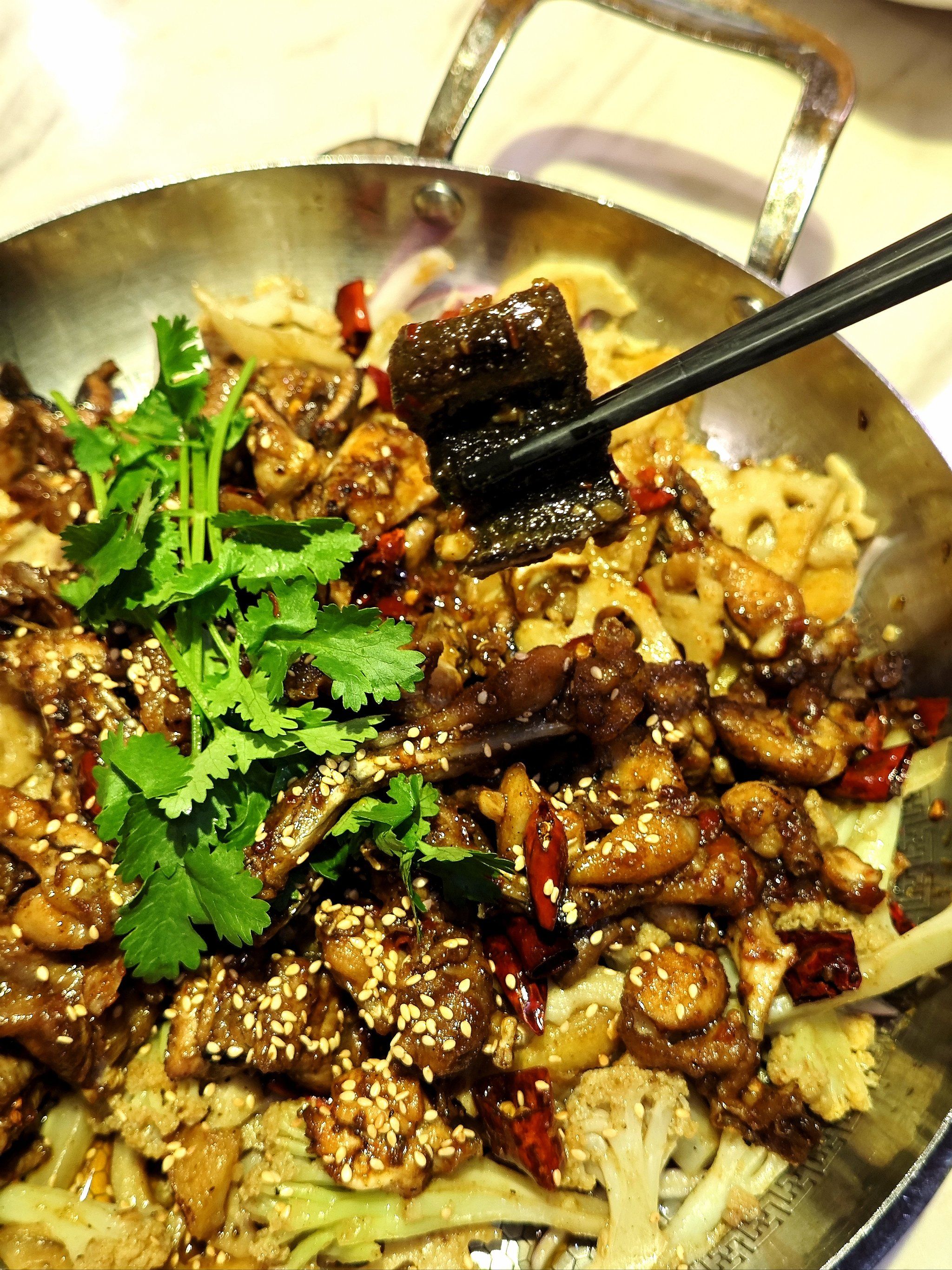 您的双拼干锅,已上桌!