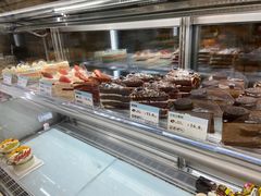 面包甜点陈列柜-格美思蛋糕gemce cake(托乐嘉店)