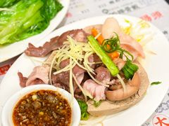 白灼猪杂-禄粥·广府味·煲仔粥·宵夜·明档现做(江南西店)