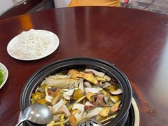 -菌之家·专业纯野生菌火锅·特色炒菌
