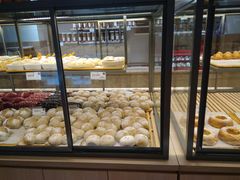 -顶东面包花园·生日蛋糕(世博店)