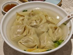 刀鱼馄饨-老半斋(福州路店)