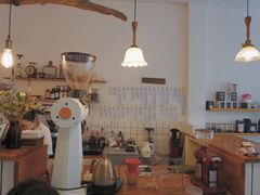 大堂-MAISON门前杂货店