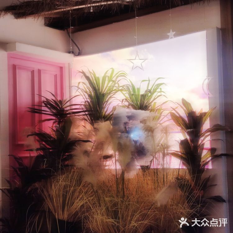 座无虚席好好吃！！！真的好爱这家泰国菜！！