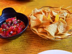 餐前玉米片-Pistolera Mexican Cantina女枪手墨西哥餐厅(碧云路店)