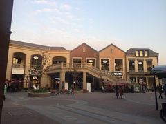 -王府井奥莱临潼小镇(临潼店)