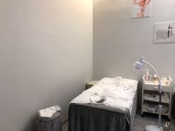 -丽复产后康复萧山旗舰中心