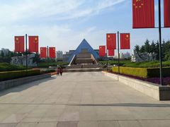 -上海市龙华烈士陵园