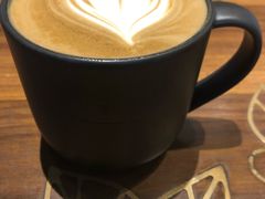 -星巴克臻选(广州高德置地秋广场店)
