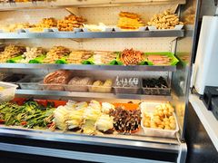 自助取餐区-万记麻辣烫国展总店