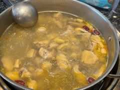 -一席地·本地鸡窝·杭帮鸡火锅(萧山银隆百货店)