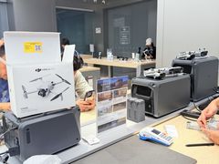 -DJI大疆(深圳华强北曼哈授权体验店)