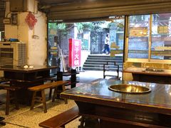 大堂-邓莽子老火锅(中兴路总店)