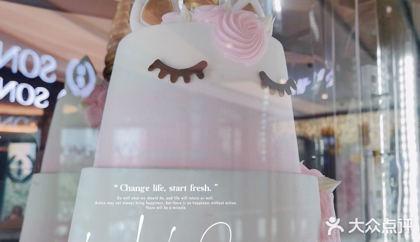 🉑SAYS戚风蛋糕到天环啦！松软甜蜜腻颜值爆表