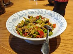 南瓜丝黄牛肉-头上红煨盐鸡乡村食府