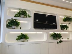 -皓齿连锁·雅贝健口腔·种植·矫正中心(虹口曲阳路店)